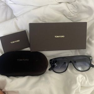 TOM FORD SUNGLASSES